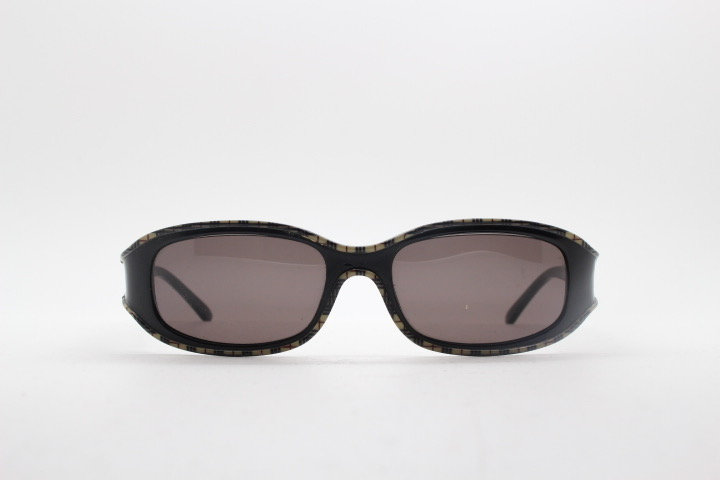 Burberry 90s Vintage Rectangular Sunglasses Model 8334/S Made by