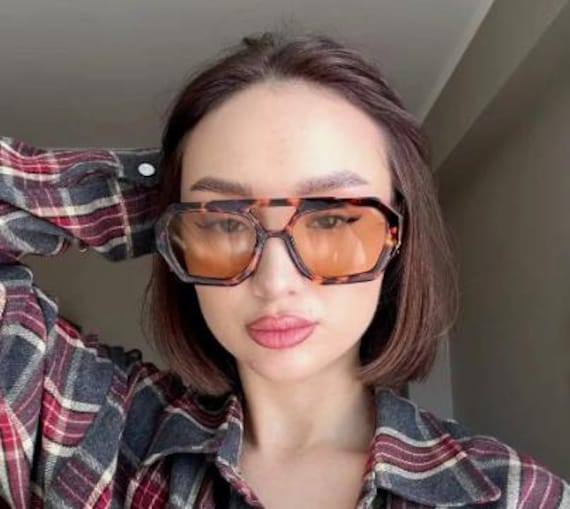 Y2K Vintage Octagon Aviator Sunglasses. Multiple Angled  display picture 1