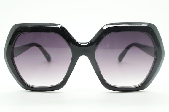 Chanel, Black hexagon sunglasses