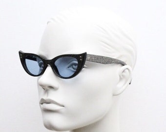 Just cavalli Black Cat-Eye Sunglasses with Side Stud Detail Just Cavalli JC563S-01B Women main image 3