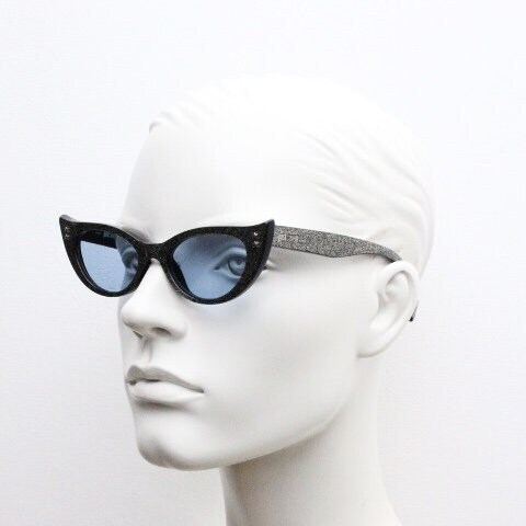 Just Cavalli Vintage Pointed Cat Eye Sunglasses. Intense  display picture 2