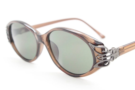 90s Vintage Oval Cateye Sunglasses. Womens Transparent Brown 