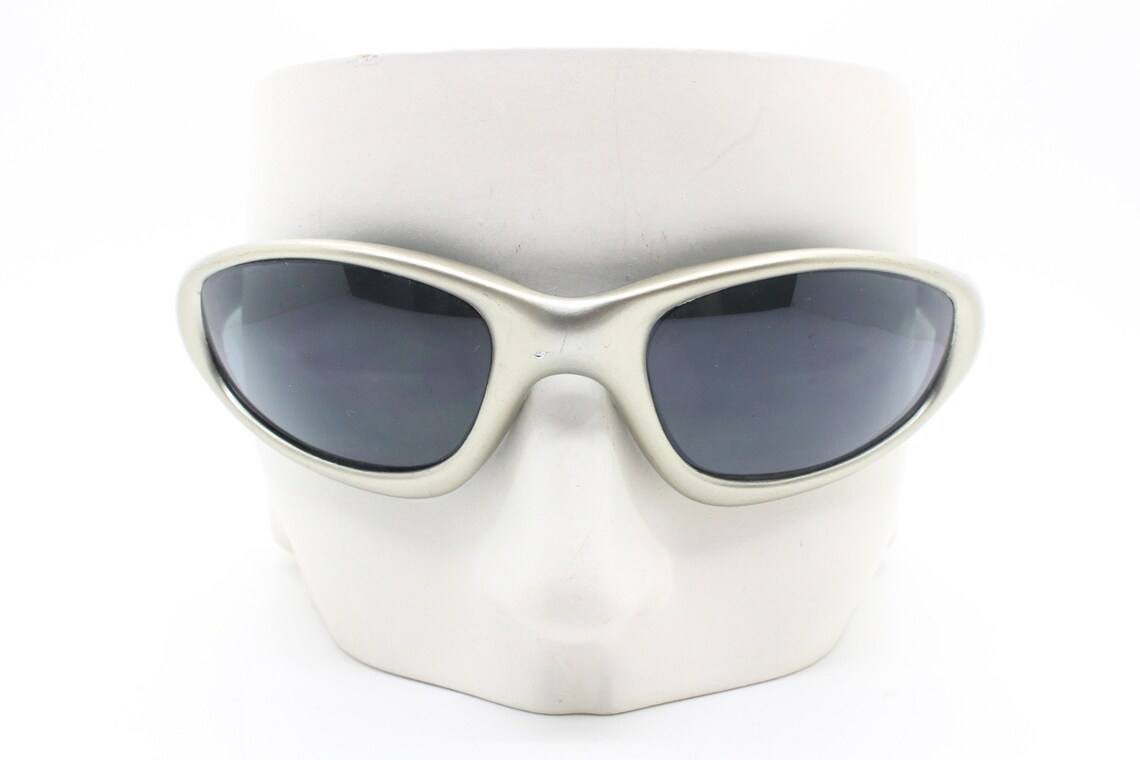 Y2K vintage visor sunglasses. Metallic silver superhero style Etsy