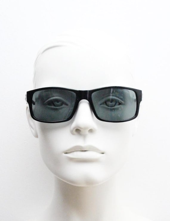 Y2K vintage sharp rectangular sunglasses. Large c… - image 1