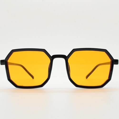 Y2K Aviator-Style Sunglasses Y2K Brown Aviator Style Sunglasses Oversized 2000s Giving  main image 3