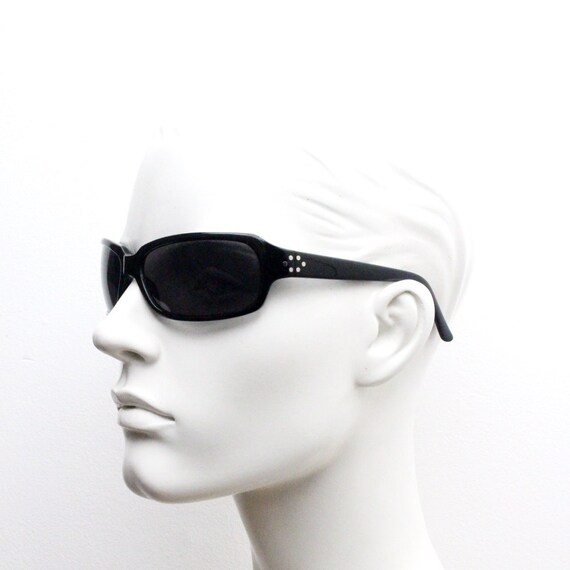 Y2K vintage wrap around sunglasses. Plain black g… - image 4