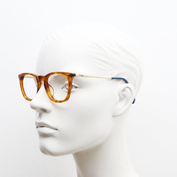 Tom's rectangular horn rim eye Classical 40s design in amber  acetate with gold Prescription optical RX spectacles