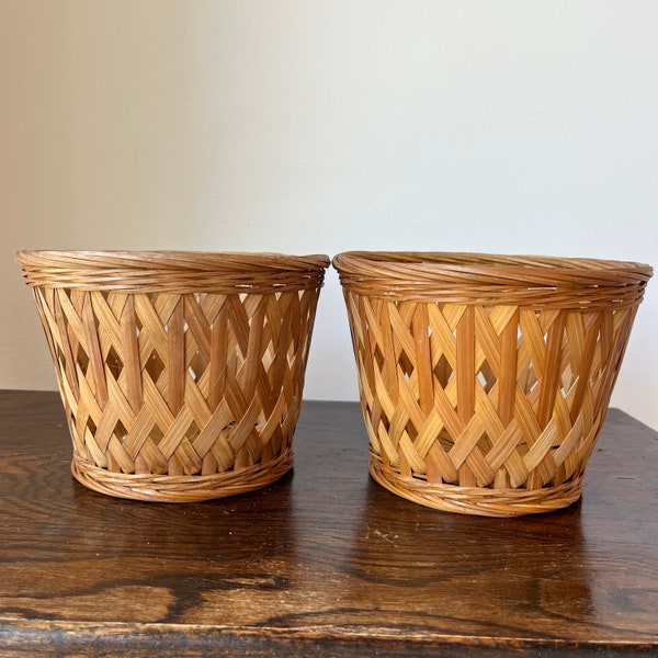 Two vintage wicker rattan plant pots, retro wicker indoor planter Tiki decor 1970s plant pot set matching planters brown bamboo