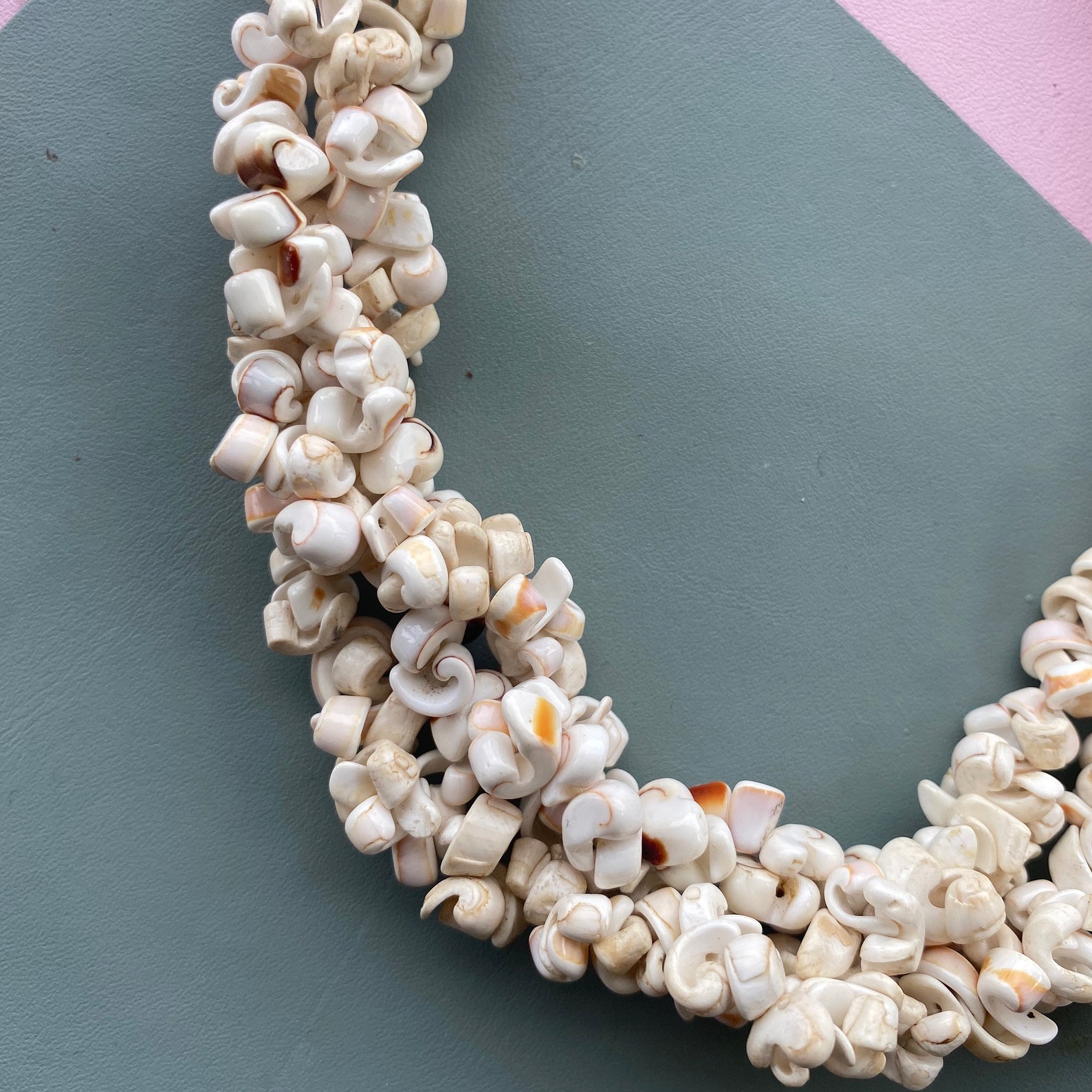 Lovely Vintage Chunky White Shell Necklace Beach Babe Summer | Etsy