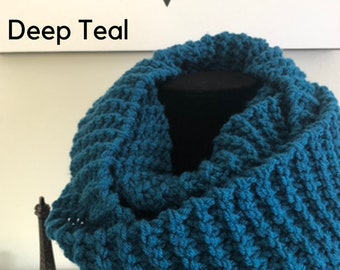 Chunky Infinity Scarf in Deep Teal