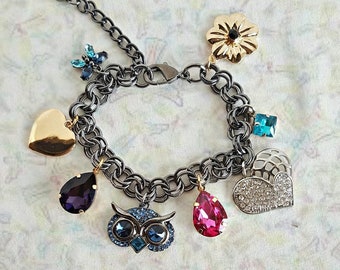Owl themed charm bracelet , Owl Lover Charm Bracelet, Owl Jewelry, Heart Charm Bracelet, Cute Owl Bracelet, Gift for Mother, Valentines Gift