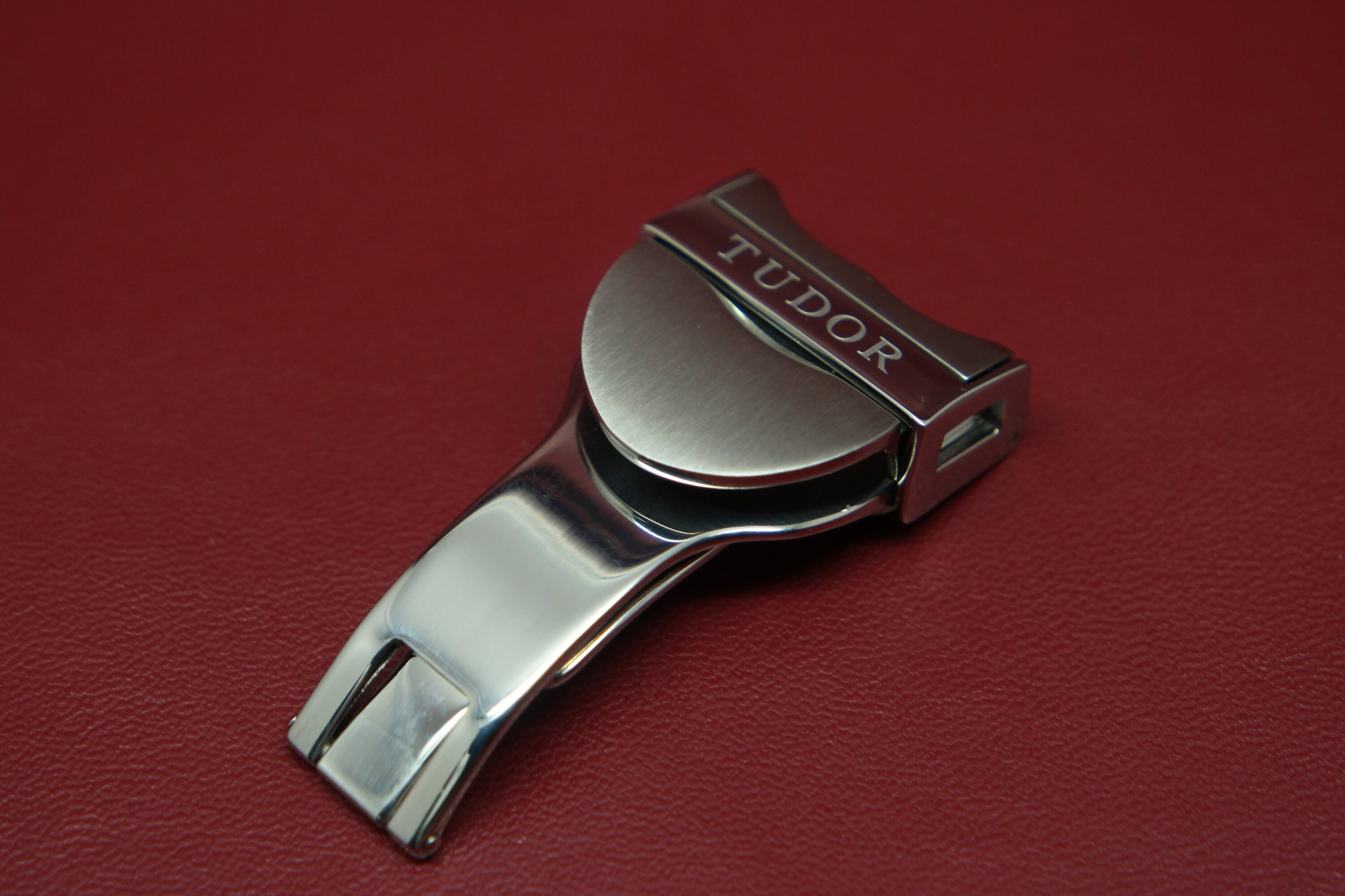 tudor deployment clasp