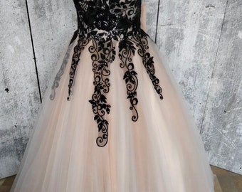 Schwarze Spitze Brautkleid, schwarzes Tüll Kleid, formelle Spitze Brautkleid, Plus Size Brautkleid, Gothic Brautkleid