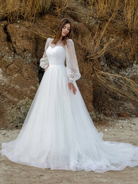 A-line Bridal Gown With Long Traine, Romantic Wedding Dress With Long  Sleeves, Simple Rustic Wedding Dress, Chiffon Minimalism Wedding Dress -   Israel