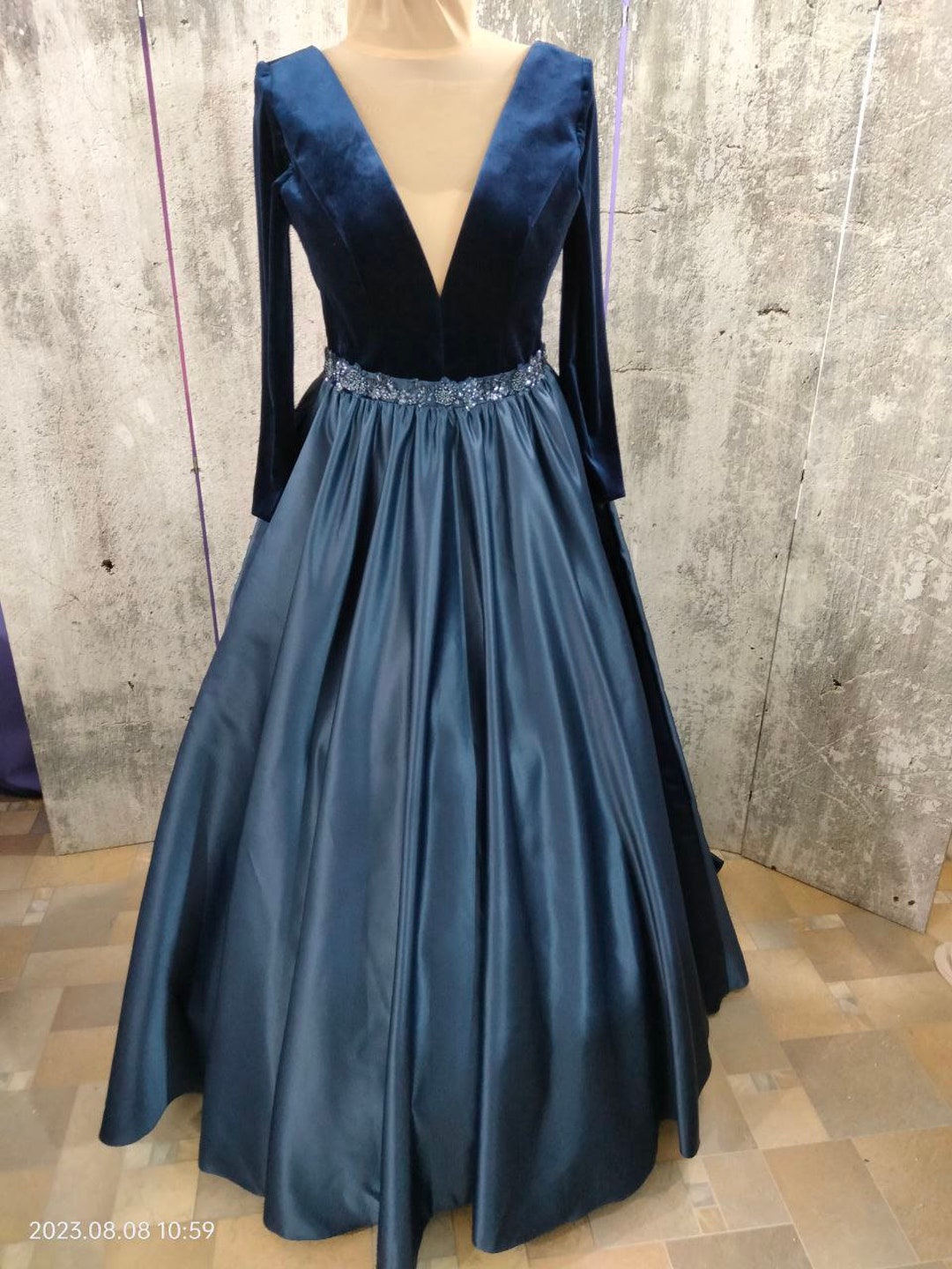 pale blue wedding dress Azazie Terrano Burgundy A-Line classy evening gowns Waist:38W