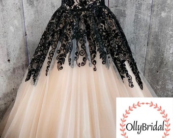 Schwarzes Spitzenbrautkleid, schwarzes Tüllkleid, formelles Spitzenkleid, Plus Size Brautkleid, Gothic Hochzeitskleid