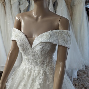Off Shoulder Corset Wedding Dress,Ball Gown Wedding Dress, Ivory Bridal Gown, Elegant Evevning Dress, Gorgeos Bride Gown