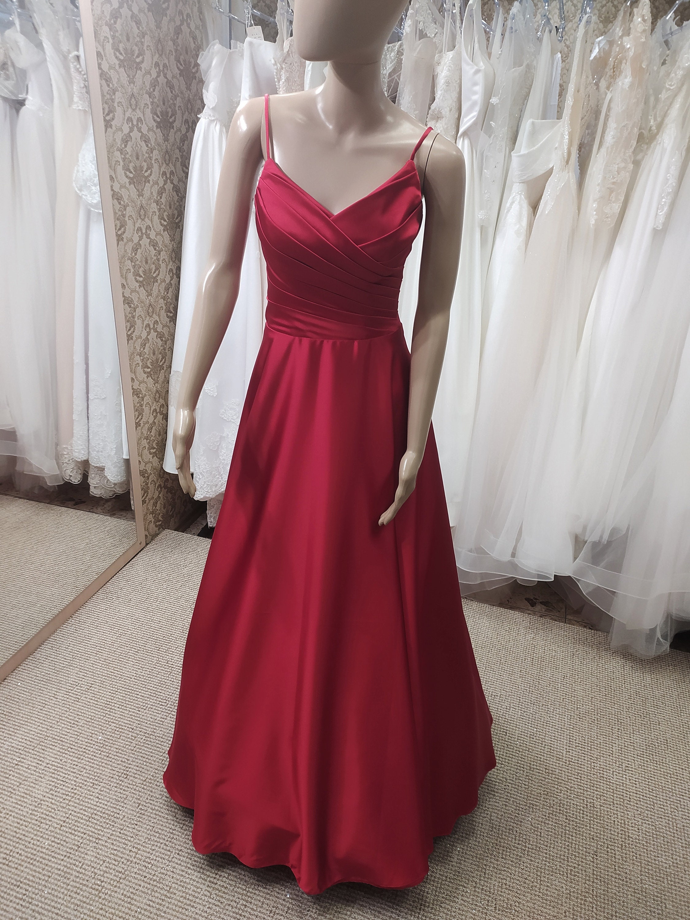 Vestido de satén con hombros descubiertos, vestido de noche rojo, vestido de fiesta largo, vestido de fiesta, vestidos hechos a mano, vestido de fiest