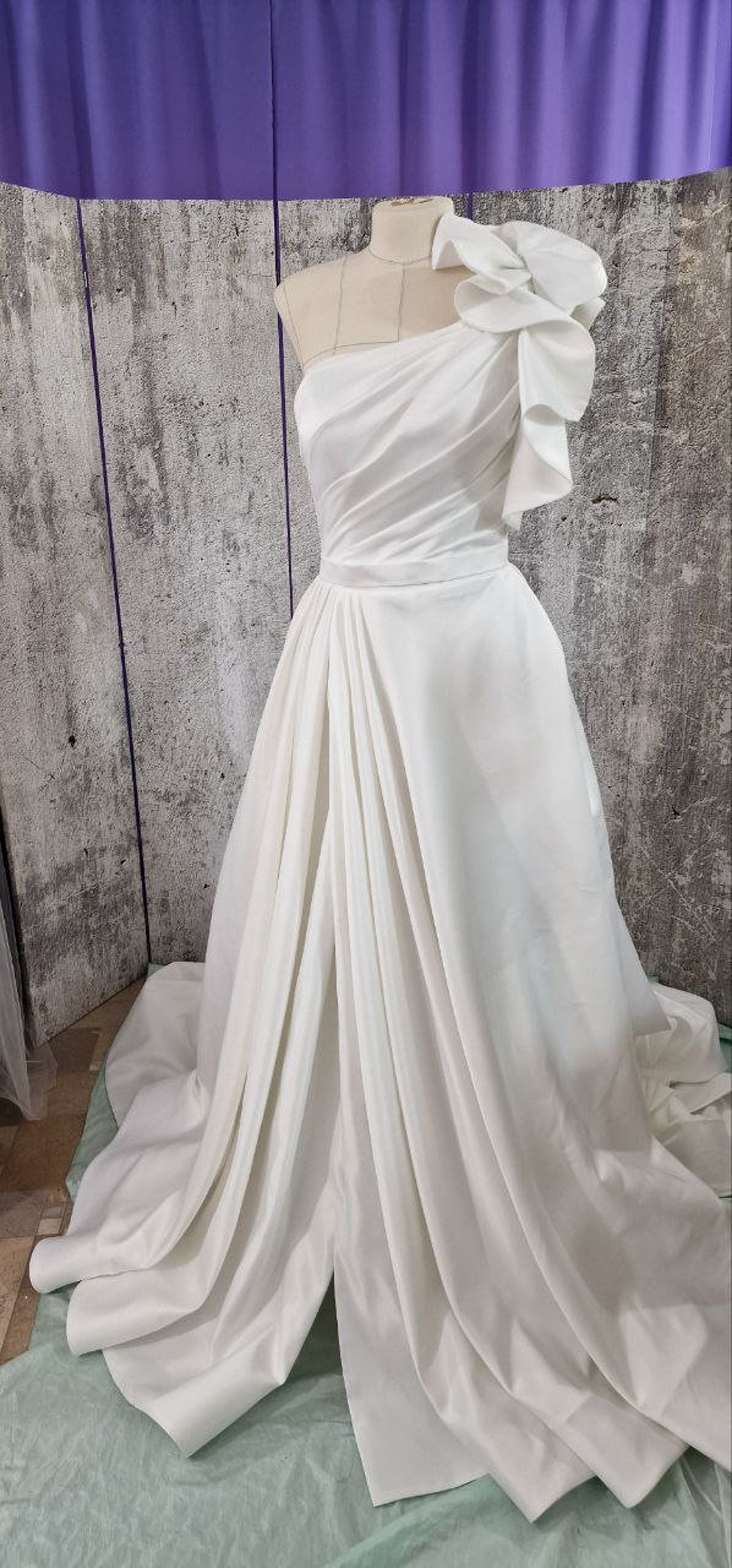 One Shoulder Wedding Dress, Elegant Dress, Romantic Wedding Dress, A-line  Bridal Dress, Satin Dress, Bohemian Bridal Simple Dress - Etsy