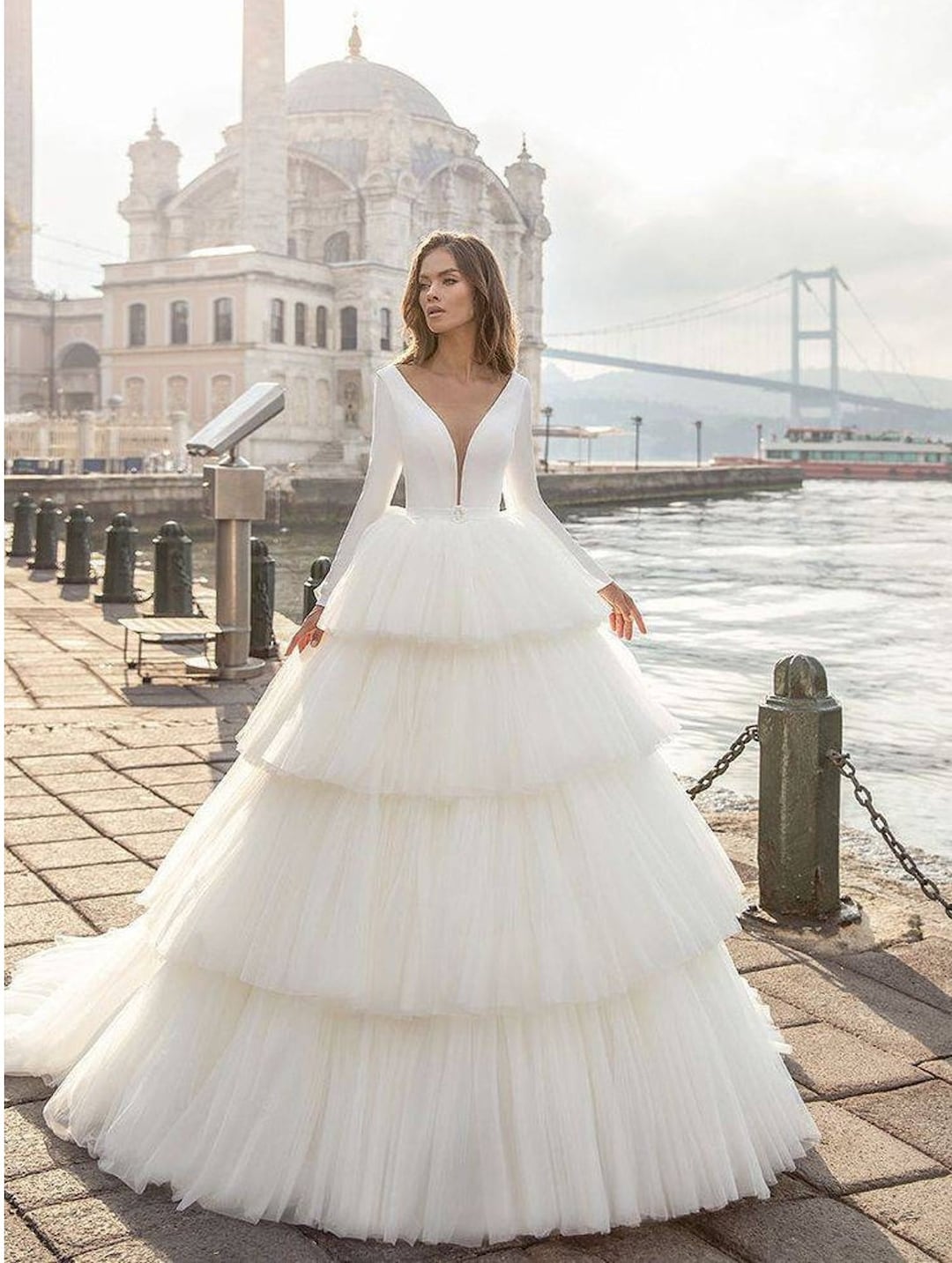 Backless Tulle Skirt Long Sleeve Princess Ruffle Wedding Dress with Sleeves