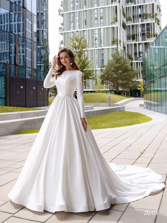 Satin A-Line Bridal Gowns Dresses