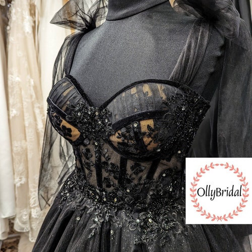 green emerald velvet dress A-line V neck Black Prom Dress Long Sleeve Lace Applique Tulle Evening   SELINADRESS