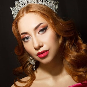 ウェディング ティアラ、ブライダル ティアラ、花嫁用シルバー ティアラ、ロイヤル クリスタル ウェディング ティアラ