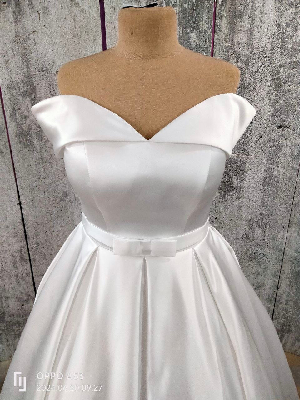 boho bridesnaid dress Morilee 21657 Bridesmaid – Wedding Shoppe Formal Wedding Colour:Turquoise Vintage Calvin Klein Brown colour: rust-ruched-long-sleeve-cross-front-midi-dress