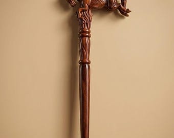 Bastone da passeggio in legno, intagliato a mano, ideale per gli amanti dei cavalli.