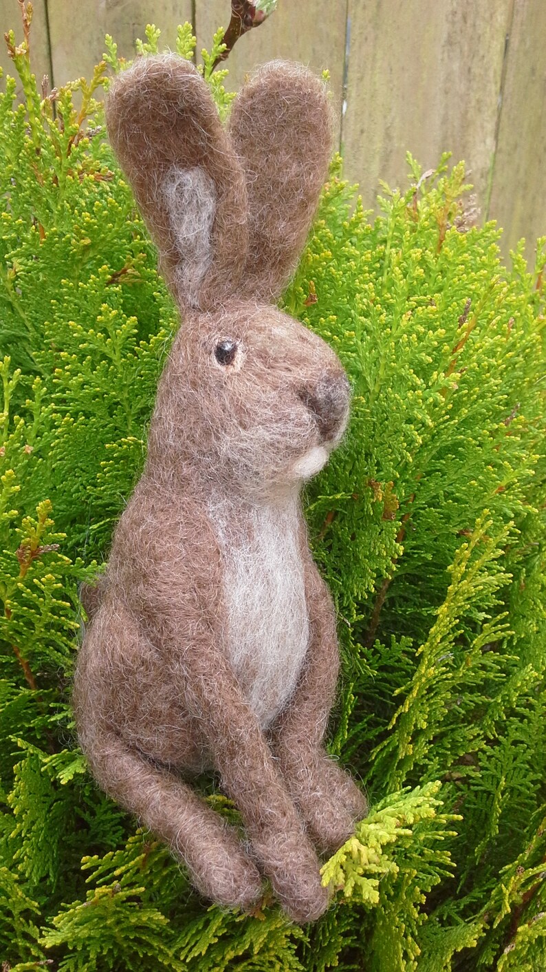 Needle felted sitting hare