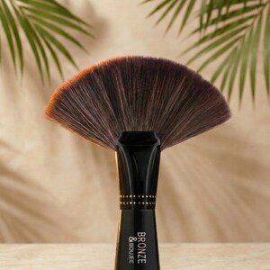 All-Natural Self Tanning Kit | Mousse, Powder, Mitt & Brush image 4