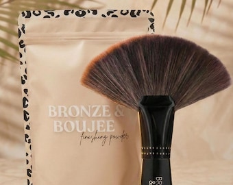 Spray tanning finishing powder BUNDLE with drying powder brush