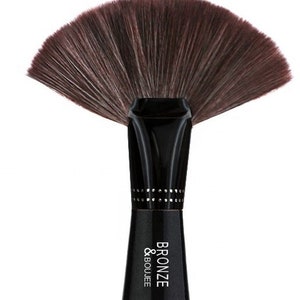 drying powder duster brush