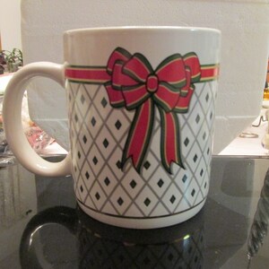 Christmas Mug / cup with Diamond Pattern and Big Red Bow