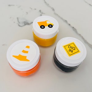 Set of 5 Construction Party Favors, Construction Modeling Clay Favors, Transportation Party Theme, Truck Party Favors, Birthday Party Favors
