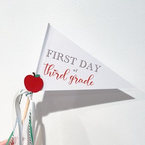 Personalized First Day of School Sign, Kindergarten & First Grade Photo Prop, Custom Back to School Pennant Flag