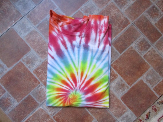 Tie Dye T-Shirt, Vintage, Colorful - image 5