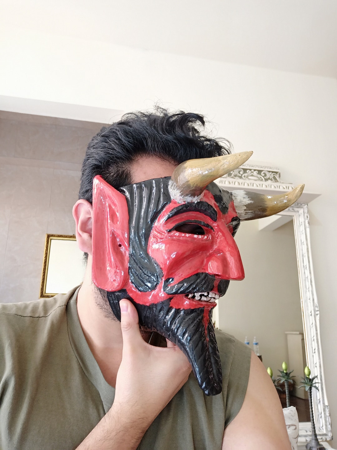 Hermosa máscara diabólica de madera de Jaltocan Hidalgo