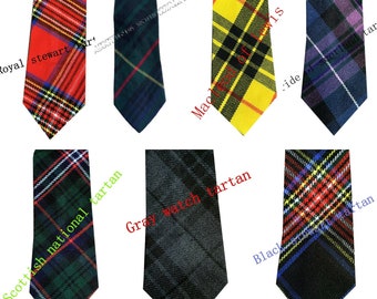 Cravatta da uomo tradizionale scozzese in 7 diversi tartan