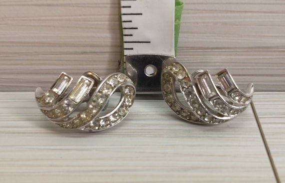 Stunning Diamond Trifari Clip-On Earrings - image 1