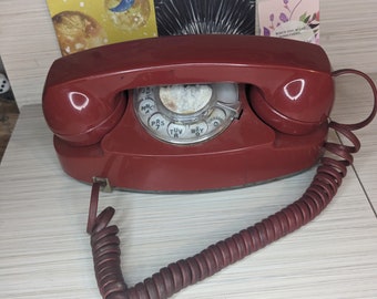 Vintage Red Princess Telephone.