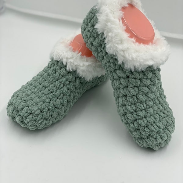 fuzzy croc slippers