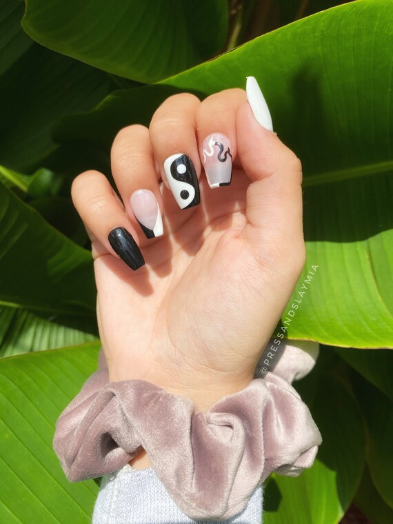 Alto contraste blanco y negro V Pintado - Etsy España