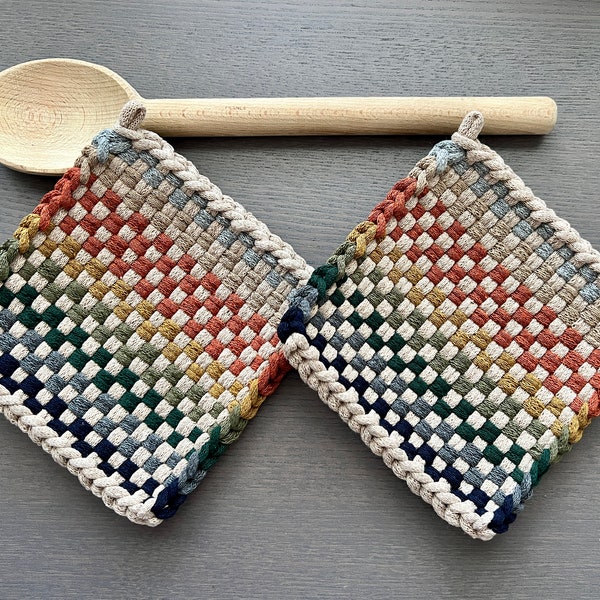 Boho — Chic Loomed Potholder Set of 2– Artisan Gift – Neutral Colorful Earthy Kitchen Décor –Chunky Cotton Oven Mitts, Trivet, Hot Pads