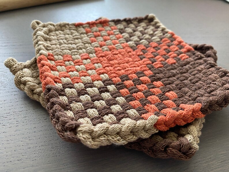 Arches Handmade Loomed Potholder Set - Thumbnail 3