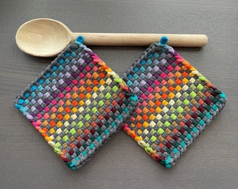 Handmade Loomed Potholder Set 2– Artisan Birthday Gift –Rainbow Stripe Colorful Kitchen Décor –Thick Cotton Oven Mitts, Trivet, Hot Pads