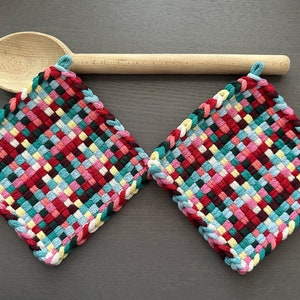 Springtime — Loomed Potholder Set of 2 — Handmade Gift- Spring Colorful Red Kitchen Décor — Thick Cotton Oven Mitts, Trivet, Hot Pads