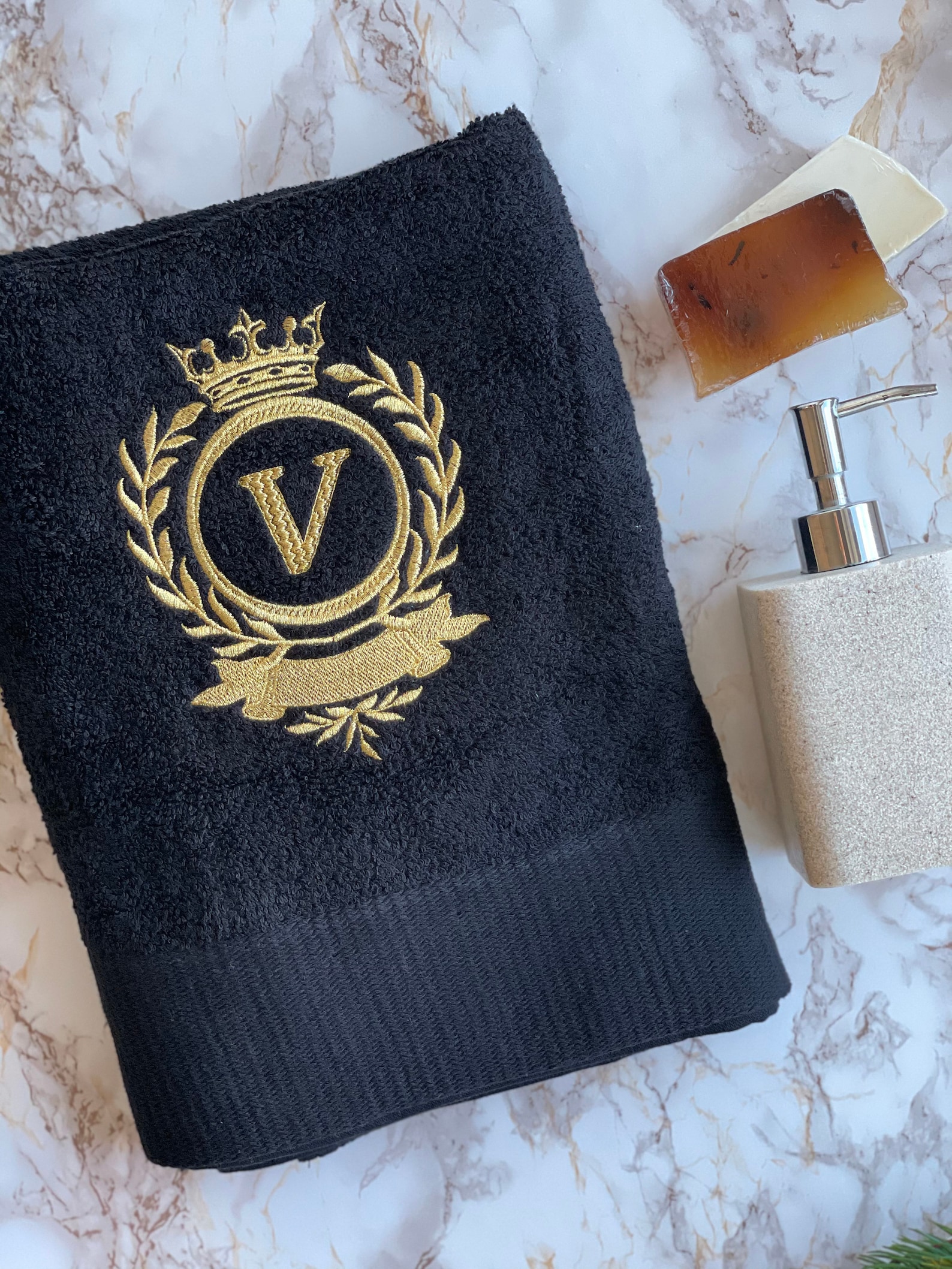 Black Bath Towel Set With Initials / Monogrammed Towels / Etsy UK