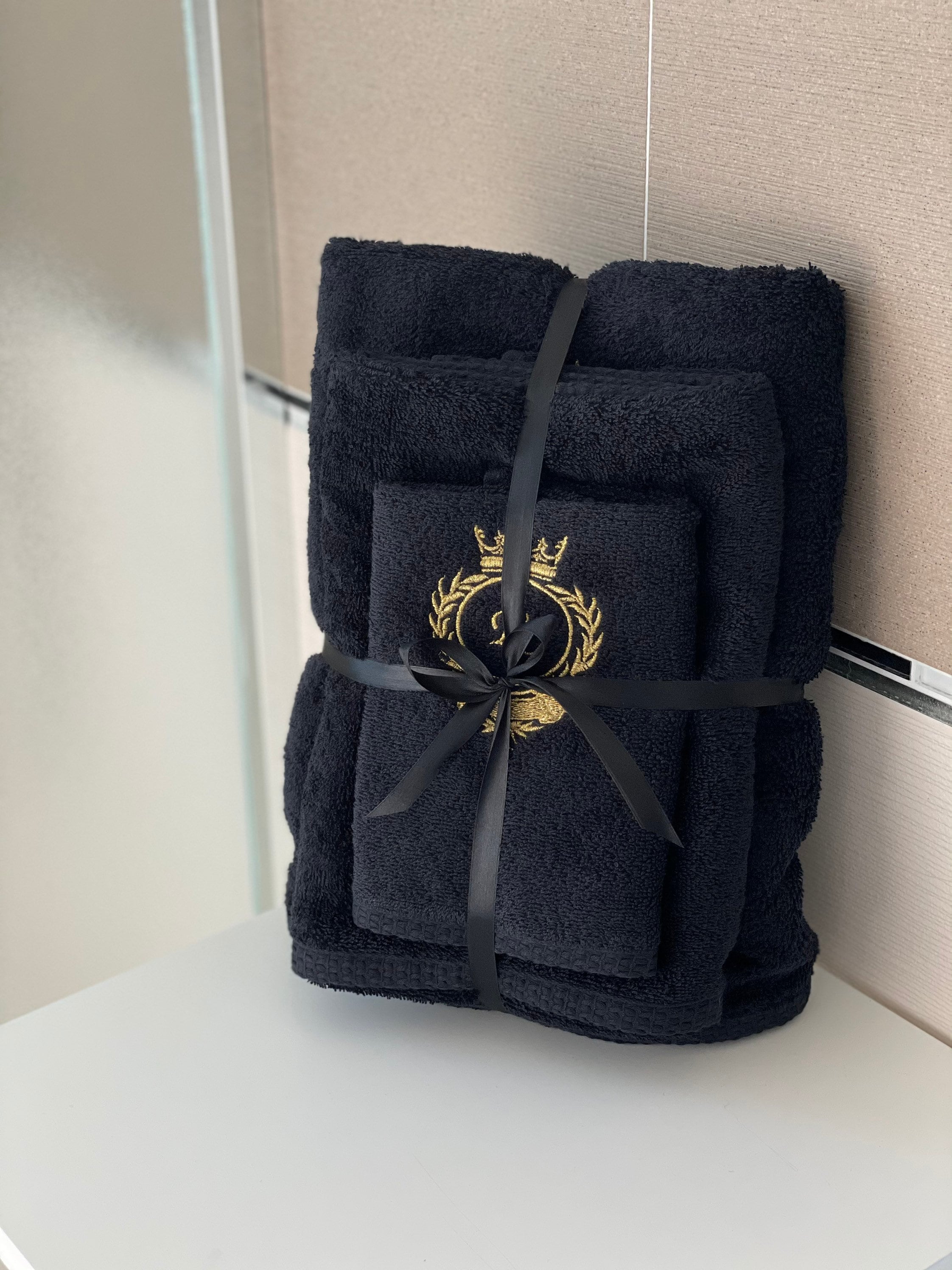 Black Bathroom Towel Set, Gold Antique Crown Custom Embroidery, Monogram  Hand Towels, Personalise, Personalize 