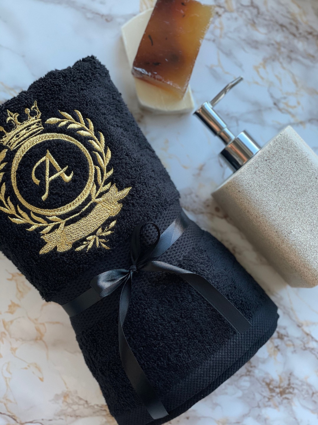 Black Bath Towel Set With Initials / Monogrammed Towels / Embroidered